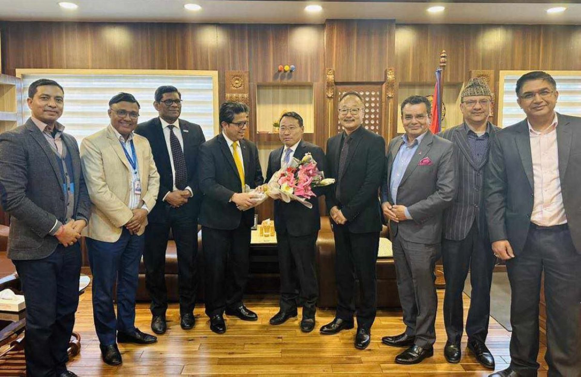 ऋण तिर्दिन भन्नेलाई सरकारले नियन्त्रणमा लिन्छ: अर्थमन्त्री